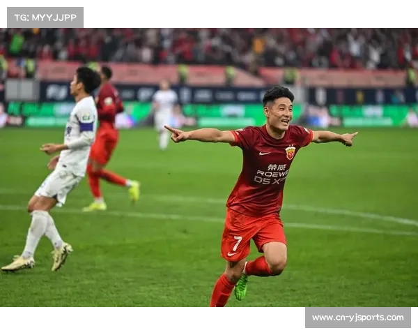 上海海港超过50人团队抵达多哈，开启三周冬训